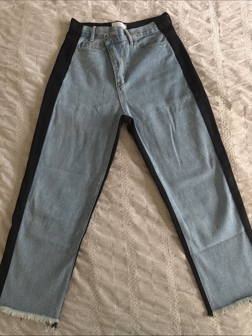 OAK + FORT crossover Light Blue Denim Ankle Jeans with Black Side Panels